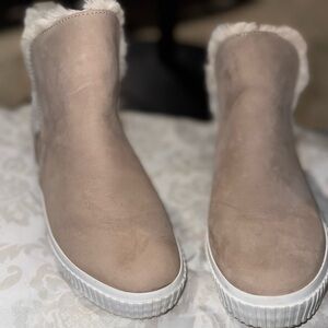 Timberland Women's Beige Winter Boots